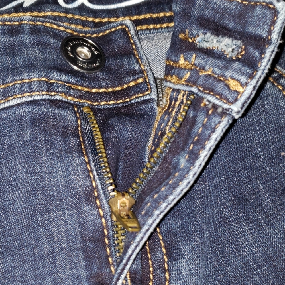 INC Capris - Picture 6 of 6